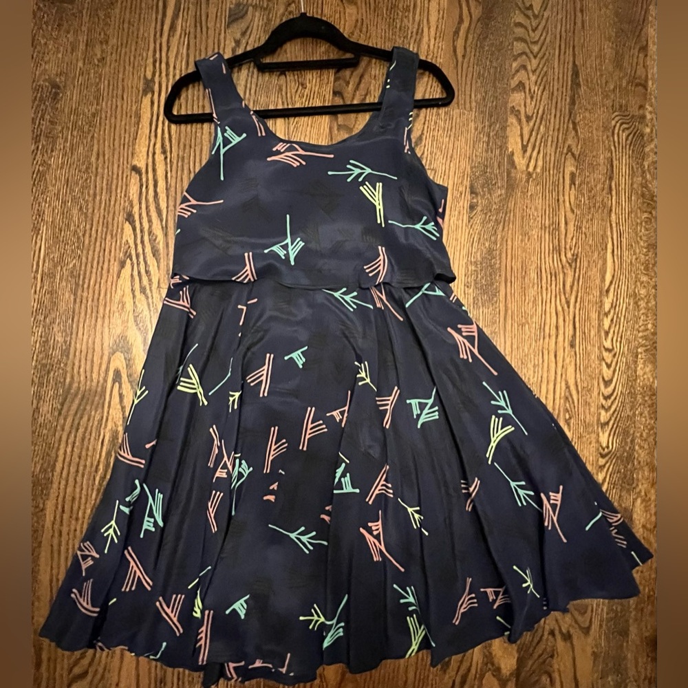 Sariah dress size 6